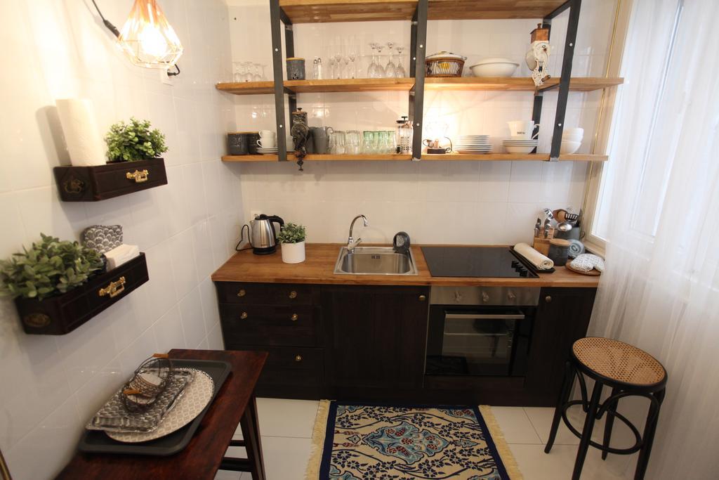 D.Five Neo-Baroque Apartment With Terrace ブダペスト エクステリア 写真