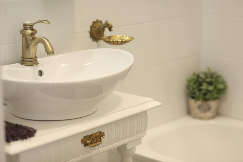 D.Five Neo-Baroque Apartment With Terrace ブダペスト エクステリア 写真